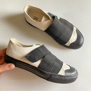 OAK Size 38 White & Black Cotton Canvas Velcro Strap Slip-on Sneaker